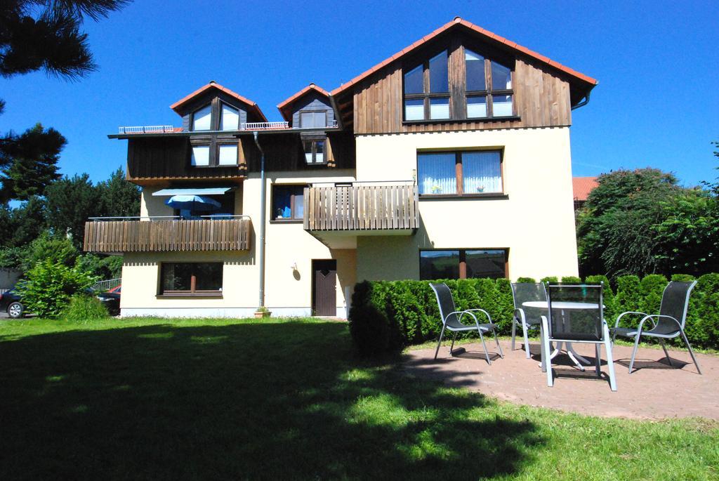 Ferienwohnungen Fliegerstrasse Gersfeld Exterior foto