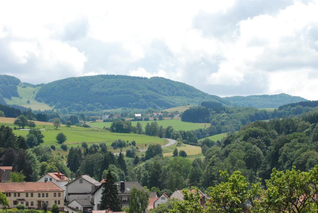 Ferienwohnungen Fliegerstrasse Gersfeld Exterior foto
